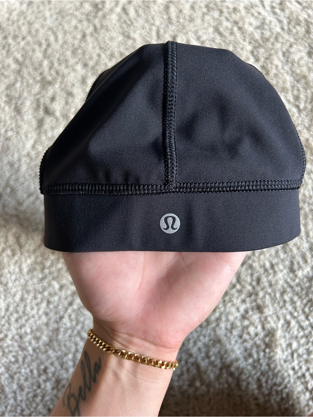 (SOLD) LULULEMON HAT - Picture 2 of 3